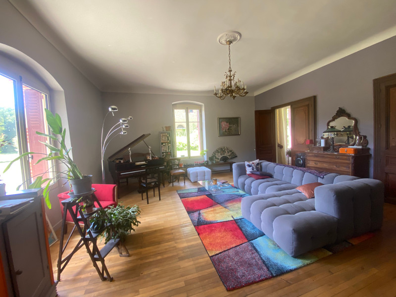 Propriété à vendre à Condat-sur-Ganaveix, Corrèze - 699 990 €