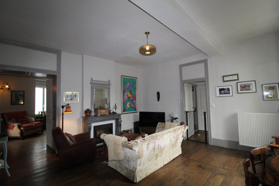 French property for sale in Confolens, Charente - €230,000 - photo 4