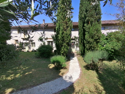 Maison à vendre à Beaussais-Vitré, Deux-Sèvres, Poitou-Charentes, avec Leggett Immobilier