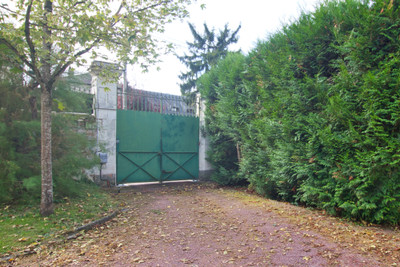 French property for sale in Le Lude, Sarthe - €333,900 - photo 14