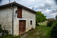 Maison à vendre à Saint-Simon-de-Bordes, Charente-Maritime - 235 000 € - photo 3