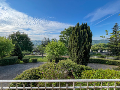 French property for sale in Cublac, Corrèze - €380,000 - photo 2