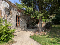 Maison à vendre à La Forêt-sur-Sèvre, Deux-Sèvres - 220.000 € - photo 2