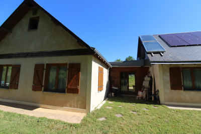 French property for sale in Villaines-les-Rochers, Indre-et-Loire - €355,000 - photo 1