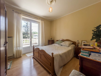 French property for sale in Puymoyen, Charente - €273,000 - photo 3