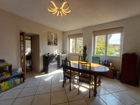Maison à vendre à Charmé, Charente - 107.000 € - photo 3