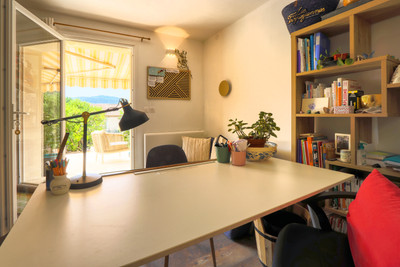 French property for sale in Rustrel, Vaucluse - €453,000 - photo 12