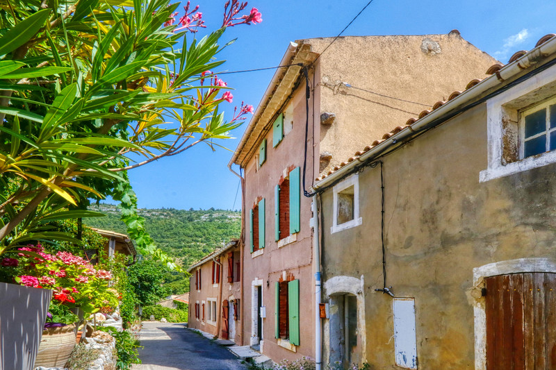 Maison à vendre à Sault, Vaucluse - 159 000 € - photo 1