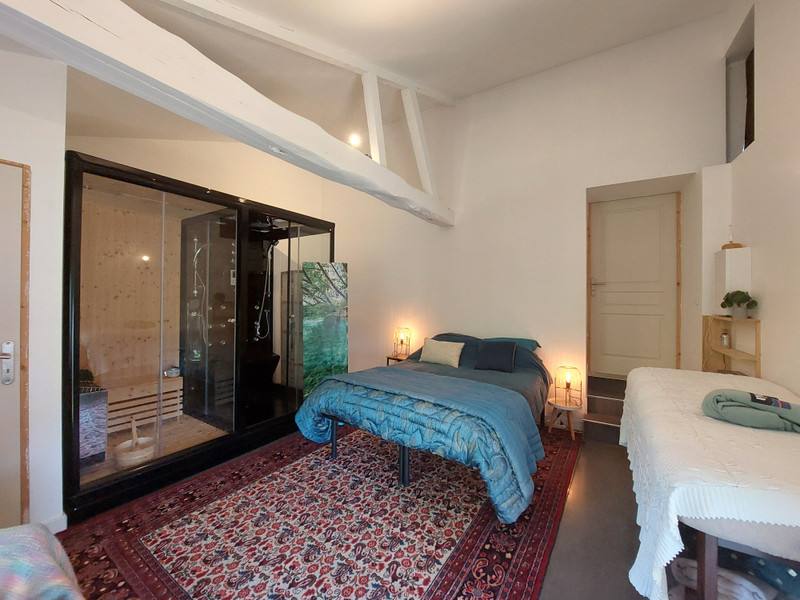 French property for sale in Angoulême, Charente - €648,000 - photo 6