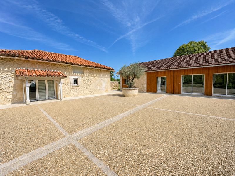 French property for sale in Montrem, Dordogne - €439,000 - photo 1