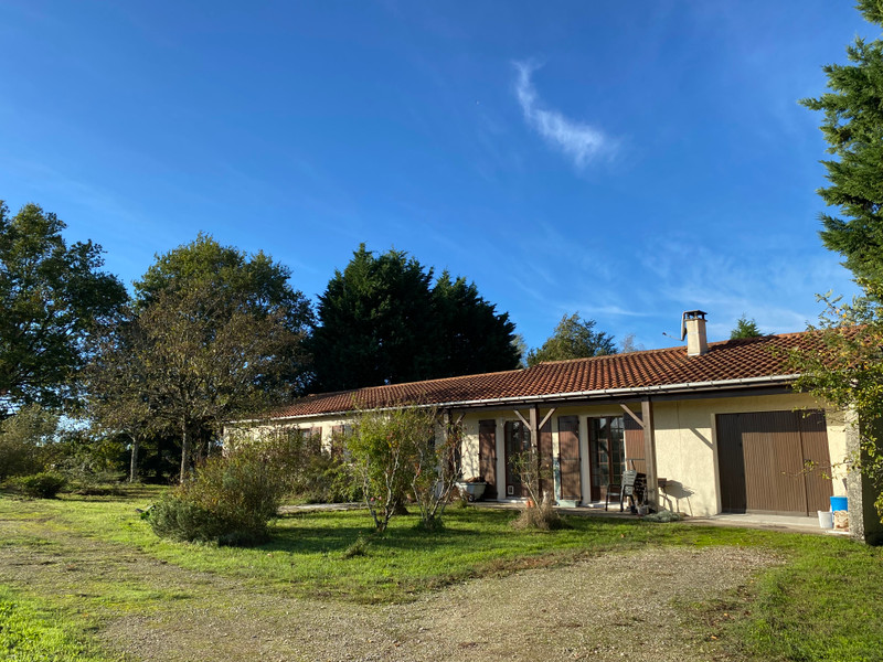 Maison à vendre à Val-de-Livenne, Gironde - 174 999 € - photo 1