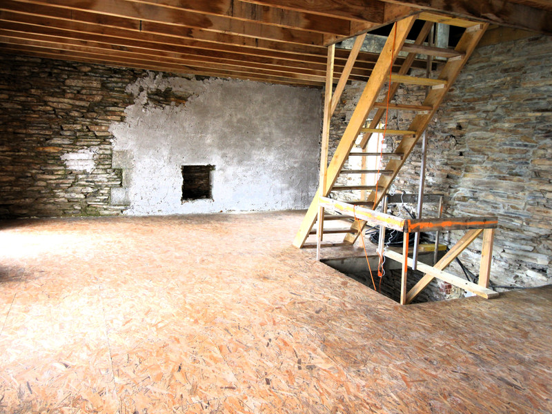 French property for sale in Loqueffret, Finistère - €88,000 - photo 4