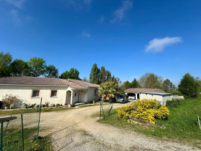 Maison à vendre à Cassaigne, Gers, Midi-Pyrénées, avec Leggett Immobilier