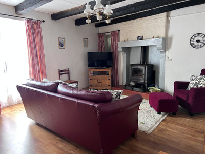 French property for sale in La Chapelle-Bâton, Vienne - €114,450 - photo 1