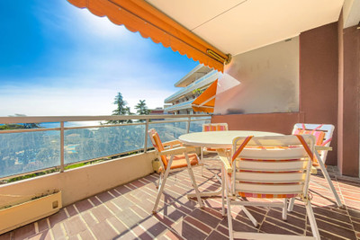 French property for sale in Nice, Alpes-Maritimes - €399,000 - photo 2