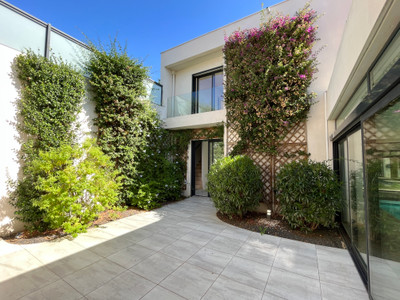 Maison à vendre à Perpignan, Pyrénées-Orientales, Languedoc-Roussillon, avec Leggett Immobilier