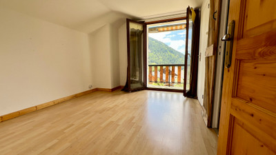 Ski property for sale in Val d'Isere - €582,000 - photo 9
