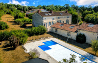 Propriété à vendre à Cellefrouin, Charente - 286 200 € - photo n°1