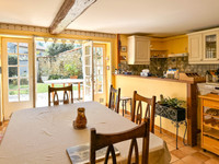 Maison à vendre à Saintes, Charente-Maritime - 269.000 € - photo 2