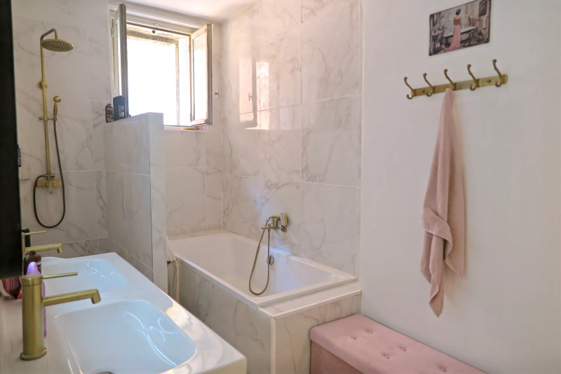 French property for sale in Carcassonne, Aude - €215,000 - photo 4