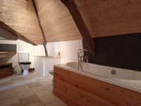 Maison à vendre à Pleuville, Charente - 251.450 € - photo 10