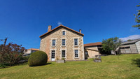 Propriété à vendre à Massignac, Charente - 189 000 € - photo n°1