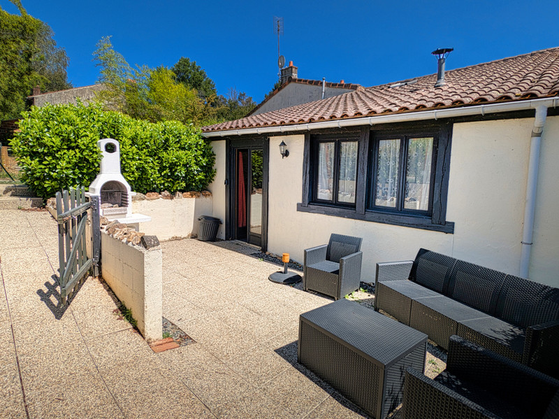 French property for sale in Val-d'Oire-et-Gartempe, Haute-Vienne - €147,000 - photo 0