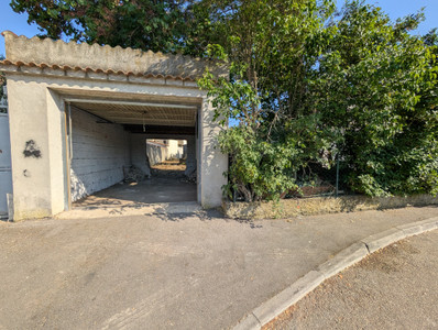 French property for sale in La Penne-sur-Huveaune, Bouches-du-Rhône - €255,000 - photo 7