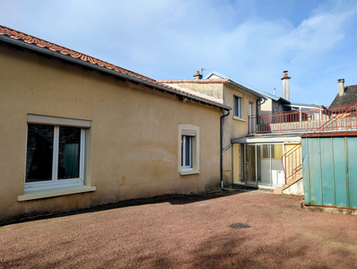 French property for sale in Châlus, Haute-Vienne - €109,000 - photo 1