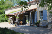 Propriété à vendre à Montbron, Charente - 530 000 € - photo n°1