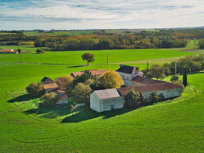 French property for sale in Prinçay, Vienne - €299,000 - photo 3