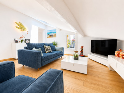 French property for sale in Le Castellet, Var - €299,999 - photo 5