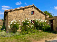 Maison à vendre à Lezay, Deux-Sèvres - 445.200 € - photo 3