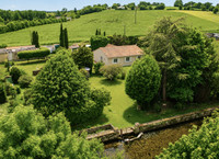 Propriété à vendre à Ruffec, Charente - 179 000 € - photo n°1