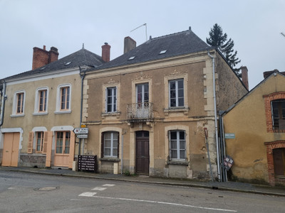 Maison à vendre à Bouère, Mayenne, Pays de la Loire, avec Leggett Immobilier