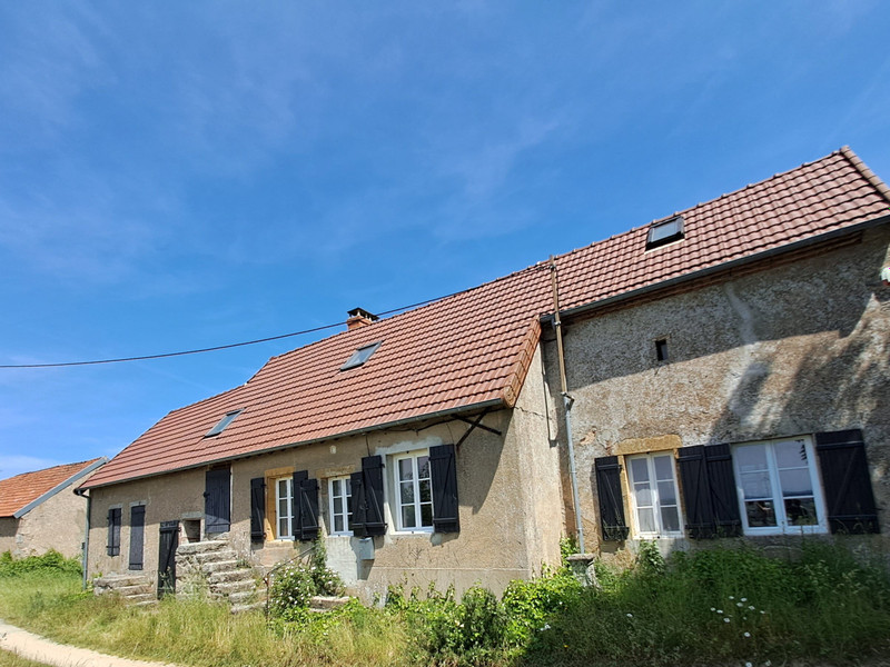 Maison à vendre à Issy-l'Évêque, Saône-et-Loire - 250 000 € - photo 1