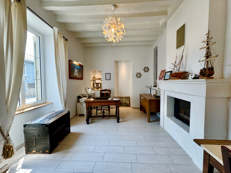 French property for sale in Les Hauts-d'Anjou, Maine-et-Loire - €474,750 - photo 3