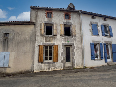 house for sale in Deux-Sèvres