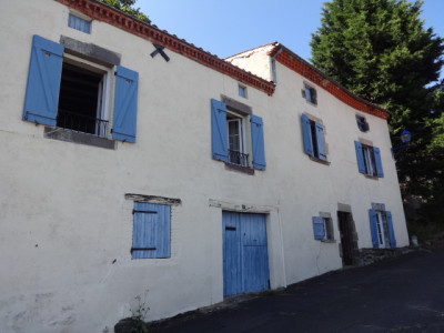 Maison à vendre à Tourzel-Ronzières, Puy-de-Dôme, Auvergne, avec Leggett Immobilier