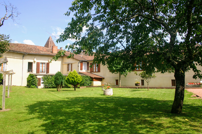 House for sale in SaintPardouxlaRivière Dordogne Outstanding