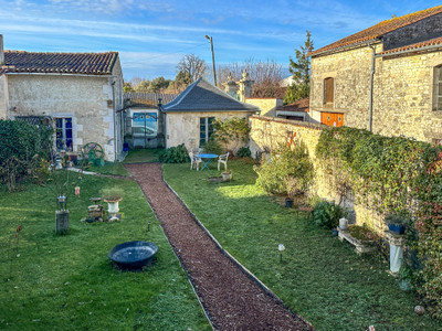 French property for sale in Matha, Charente-Maritime - €254,880 - photo 1