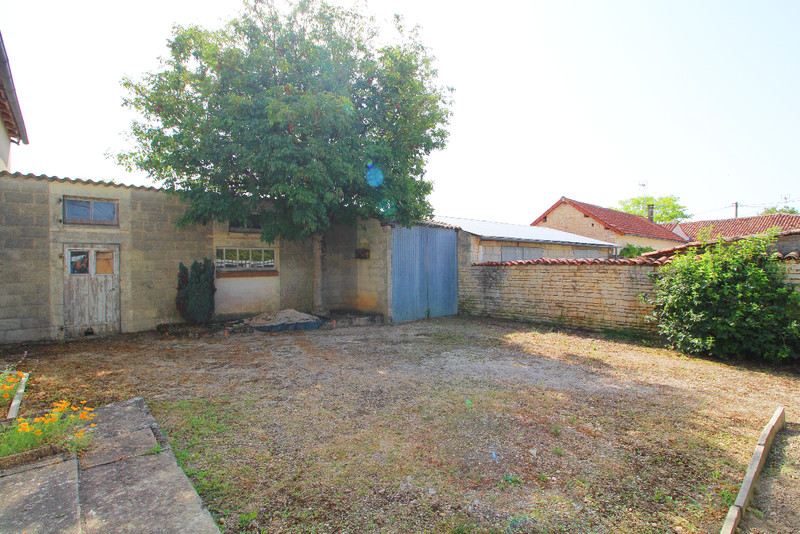 French property for sale in Couture-d'Argenson, Deux-Sèvres - €63,000 - photo 5