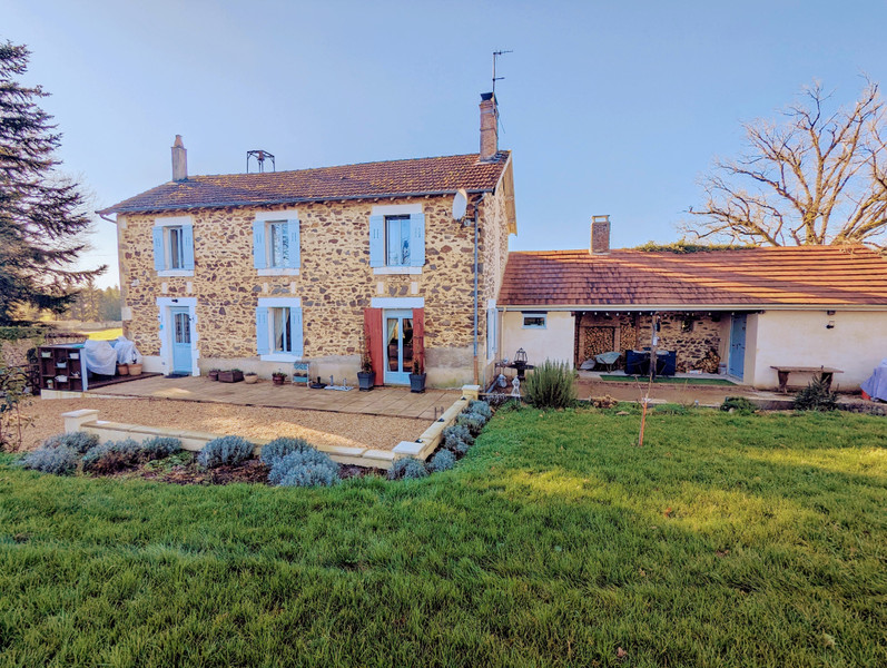 Maison à vendre à La Coquille, Dordogne - 235 400 € - photo 1