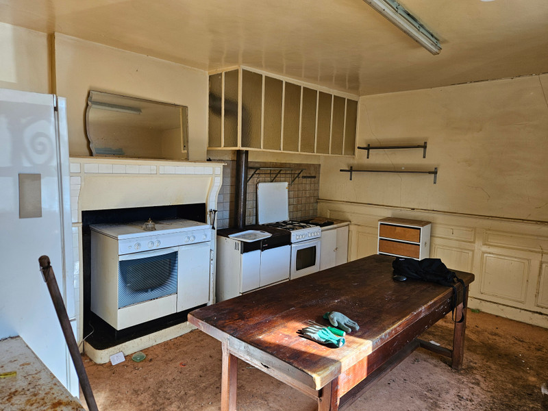 French property for sale in Bussière-Galant, Haute-Vienne - €82,500 - photo 1