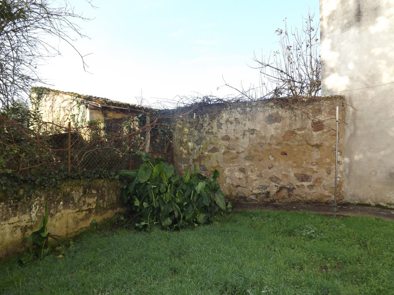 French property for sale in L'Isle-Jourdain, Vienne - &#8364;76,666 - photo 10