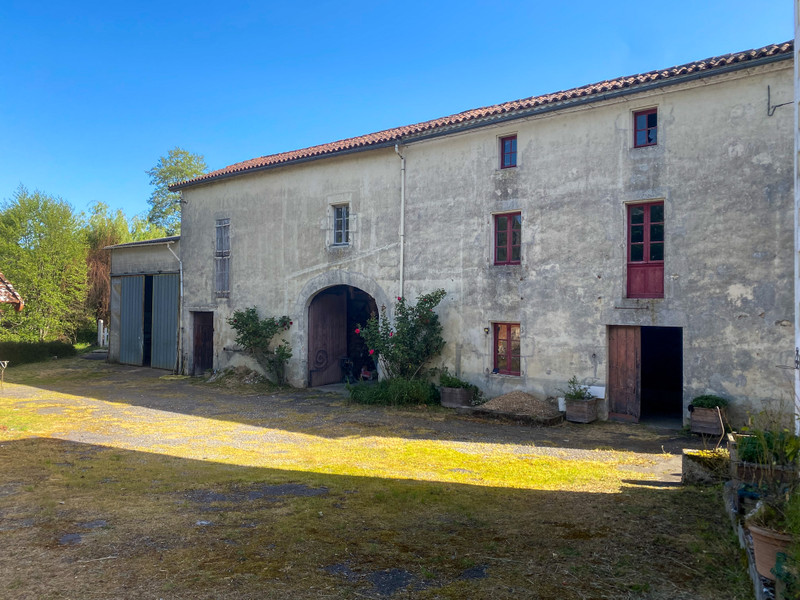 French property for sale in Saint-Claud, Charente - €318,000 - photo 11
