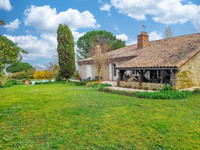 Maison à vendre à Aiguillon, Lot-et-Garonne - 460 000 € - photo 1