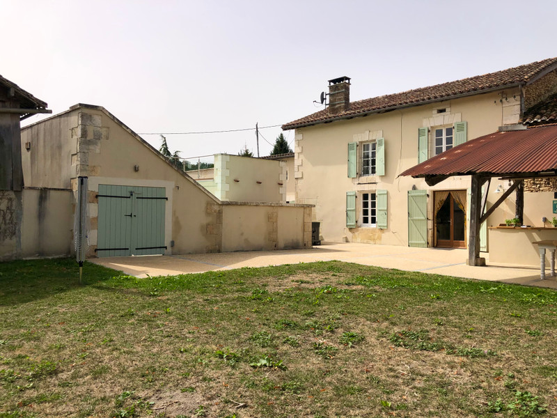 French property for sale in Champagne-et-Fontaine, Dordogne - €262,000 - photo 2
