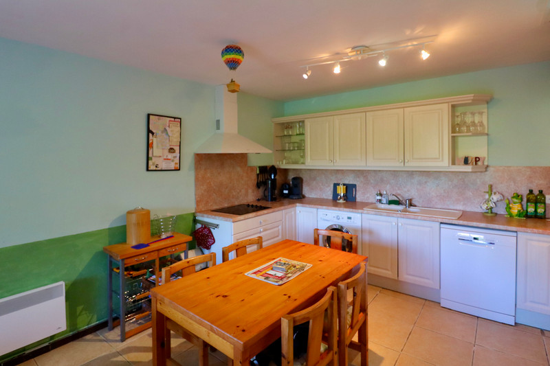 French property for sale in Écuras, Charente - €89,001 - photo 2