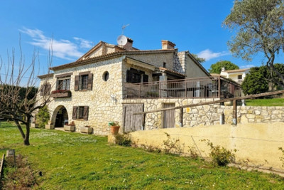 French property for sale in Villeneuve-Loubet, Alpes-Maritimes - €1,250,000 - photo 1
